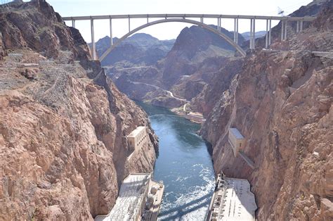 Mike O'Callaghan-Pat Tillman Memorial Bridge, Nevada : r/InfrastructurePorn