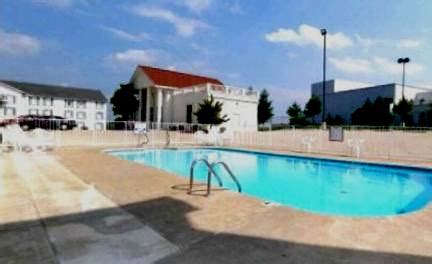 Savannah House Hotel - Branson, MO - Branson Travel Office