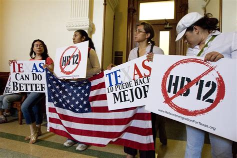 State Explores Flexing Legal Muscles on Immigration | The Texas Tribune