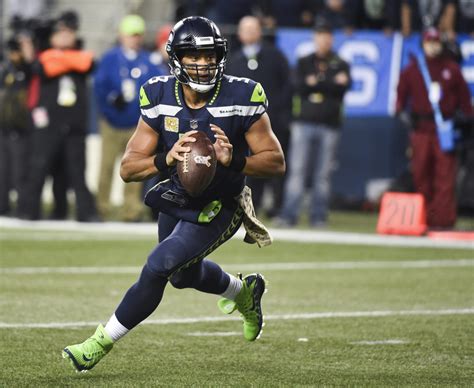 Seattle Seahawks: Russell Wilson the good, the bad, and the perplexing