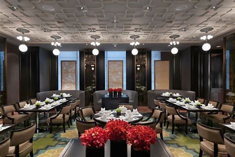 Mandarin Hotel, Guangzhou | Mandarin oriental, Hotel interiors, Bar lounge