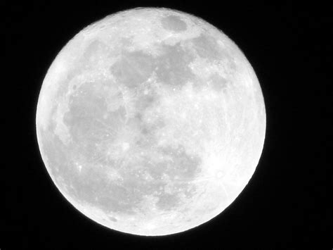 Last Full Moon of 2012 by RealityIntolerant on DeviantArt