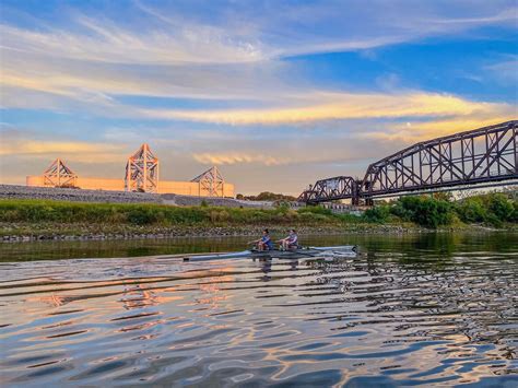 Creating "Land" High Above the Kansas River - Rock Island Bridge