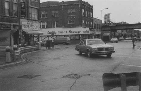 Lincoln Avenue & Leland Avenue, Chicago, 1987. Still looks a lot like ...