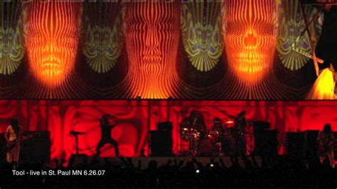 Tool - Schism (live St Paul 07) - HQ audio - YouTube