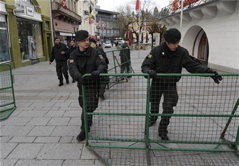 NATO Summit: Protesters, Supporters And Reformers Prepare (VIDEO ...