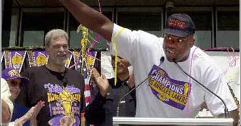 L.A. Throws Parade For Lakers - CBS News