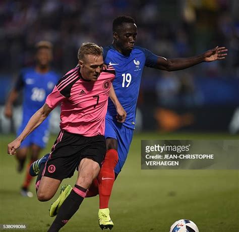 2,279 Bacary Sagna France Stock Photos, High-Res Pictures, and Images - Getty Images