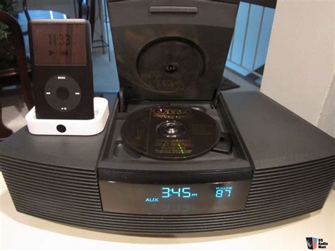 Bose Wave CD Radio with remote iPod universal dock Photo #1291385 - Canuck Audio Mart