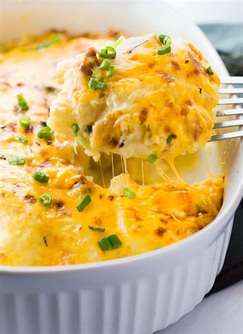 Cheesy Scalloped Potatoes and Ham - The Cozy Cook