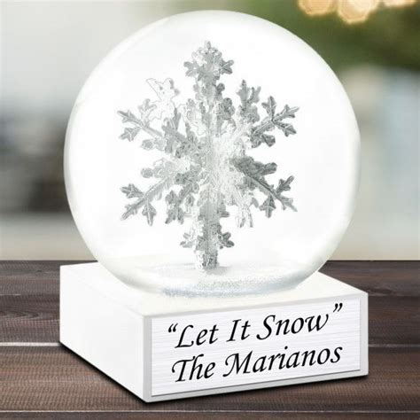 Sparkling Snowflake Personalized Snow Globe