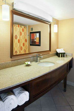 DOUBLETREE BY HILTON HOTEL MURFREESBORO - Updated 2022 Prices & Reviews ...