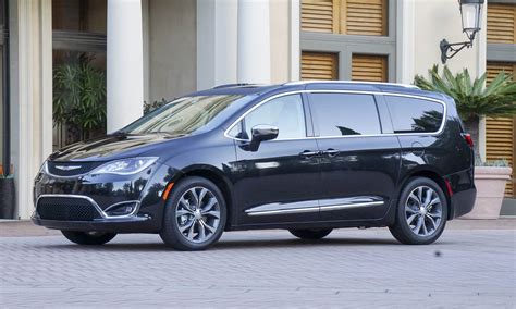 2017 Chrysler Pacifica: First Drive Review - » AutoNXT