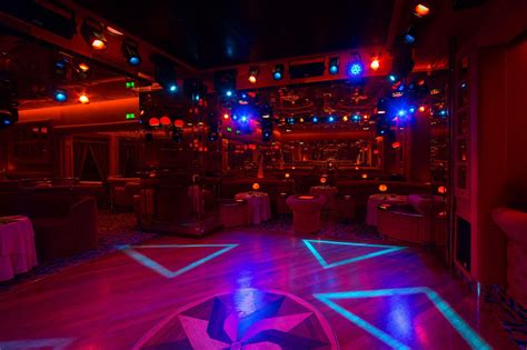 Night club | Shilling's Night Club Milano in 2021 | Night club, Nightclub design, 60s interior