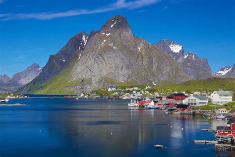 View of fishing village of Reine (Norway) - ePuzzle photo puzzle