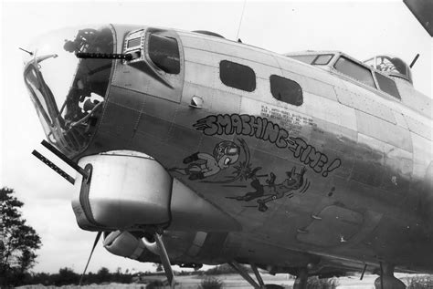 B-17G Flying Fortress Nose Art Smashing time 381st Bomb Group | World ...