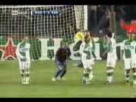 Ronaldinho Free-Kick Barcelona vs Werder Bremen - YouTube