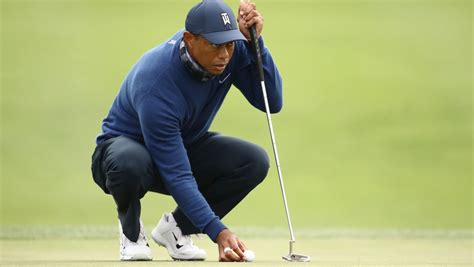 What golf ball does Tiger Woods use? [2022 Guide] - GolfGETUP