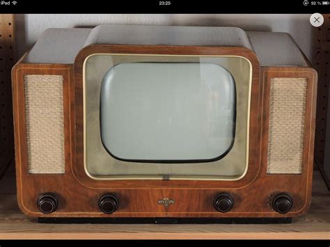 early 50s TV set Germany | Vintage-radio, Alter fernseher, Deutschland