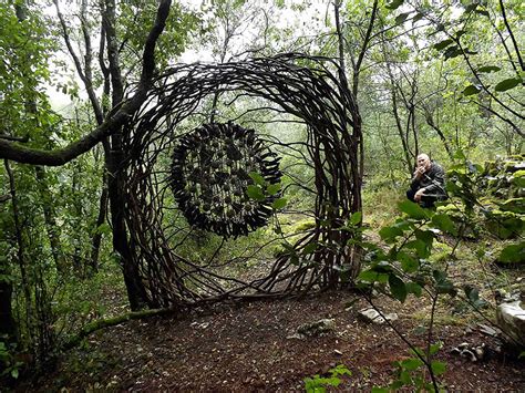 Artist Spent One Year In The Woods Creating Surreal Sculptures From ...