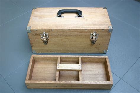 Functional and Sturdy Wooden Toolbox: 17 Steps (with Pictures) Tool Box ...