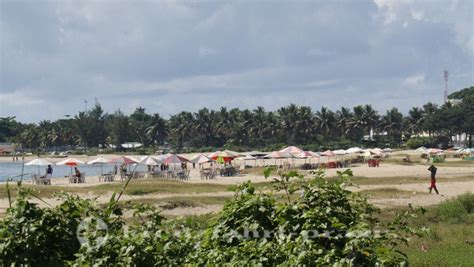 Experience Toamasina by tuk-tuk