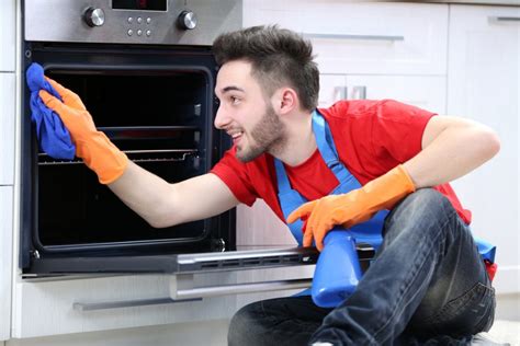 The Significance and Advantages Of Employing Expert Kitchen Oven Cleaning Service | MacuhoWeb