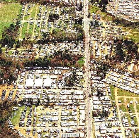 Brimfield, Massachusetts - Brimfield Mass Flea Market