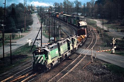 Burlington Northern Railroad by John F. Bjorklund – Center for Railroad ...