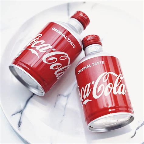 Thùng 24 chai Nước ngọt Coca Cola Nhật 300ml - Nước Ngọt