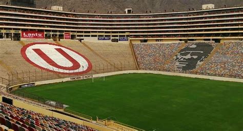 Descentralizado: Universitario: Estadio Monumental luce renovado cancha óptimas condici ...