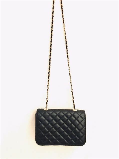 SAKS FIFTH AVENUE Purse quilted black leather vintage Chain Strap ...