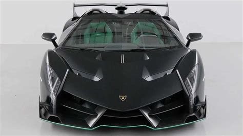 Lamborghini Veneno Roadster, in vendita l'hypercar milionaria