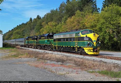 Fall Foliage Trains | Worldwide Rails