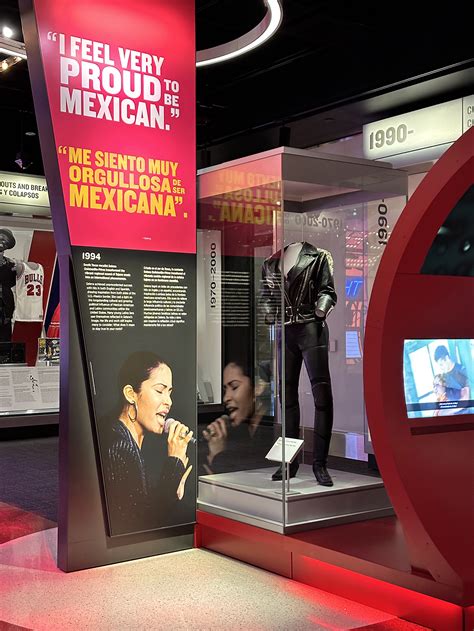 Selena Outfit On Display at Smithsonian Museum: Photos