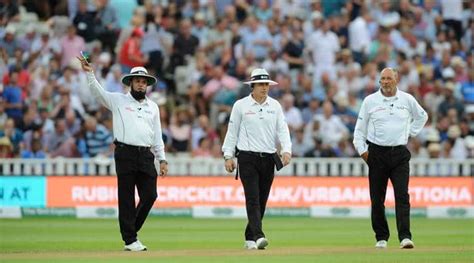 Umpire Marais Erasmus brings up half century of Tests | Cricket News - The Indian Express