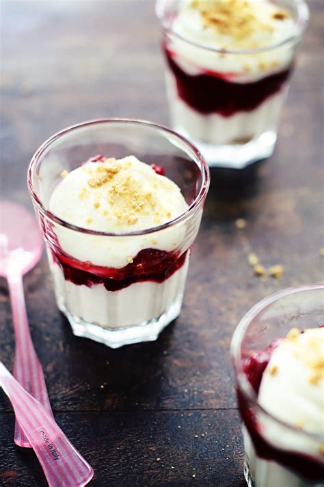 31 Delicious Summer Berry Desserts