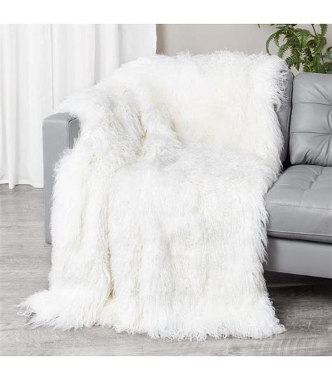 Sheepskin Throws, Blankets & Pillows| SheepskinTown.com