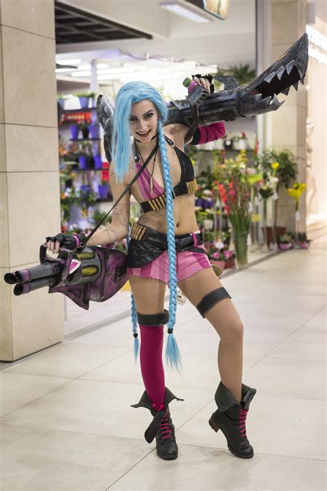 Jinx (League of Legends) cosplay by MartyCos-Art on DeviantArt