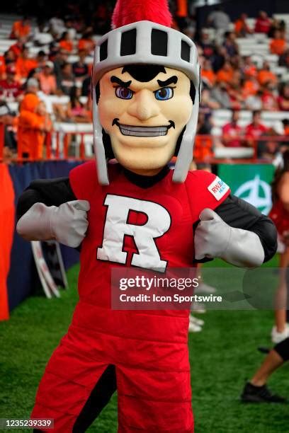 Rutgers Scarlet Knights Mascot Photos and Premium High Res Pictures ...