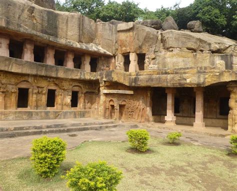 Udayagiri & Khandagiri Caves Bhubaneswar, History, Timings, Entry