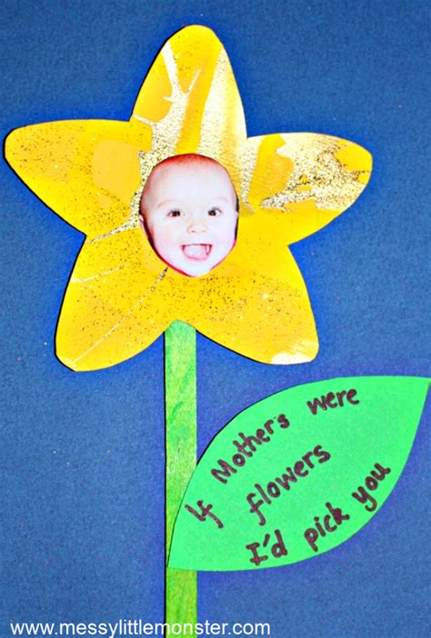 Daffodil Spring Flower Craft - Messy Little Monster