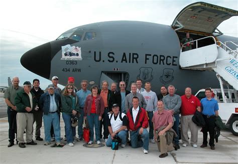 Civic leaders visit Grissom > Grissom Air Reserve Base > Article Display