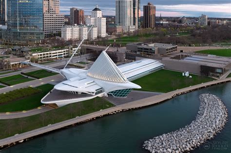 Milwaukee Art Museum and Lakefront