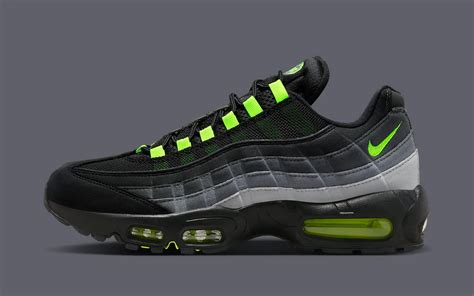 Nike Air Max 95 Black Neon OG 2023 | Sitboy Sneaker Club 2024