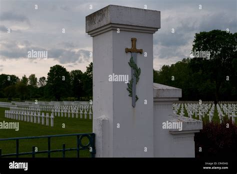 War graves of Muslim WW1 soldiers who fought for France, La Ferme de Suippes cemetery, Champagne ...