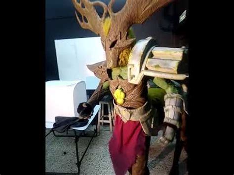 hecarim elderwood cosplay - YouTube