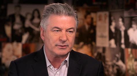 Alec Baldwin opens up about past battle with alcoholism, drug addiction - ABC News