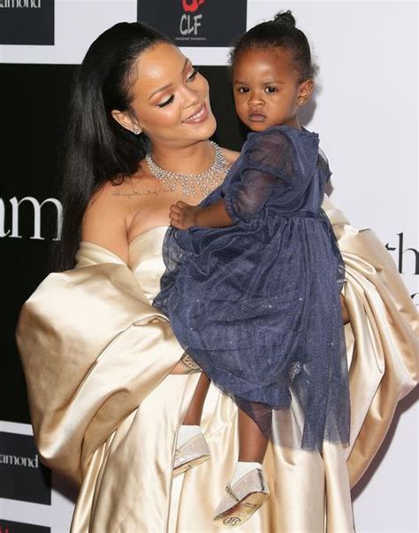 Rihanna With Kids - Rihanna Is the Best Babysitter