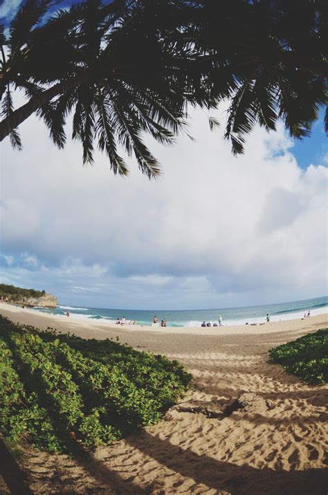 | Shipwreck Beach, Kauai